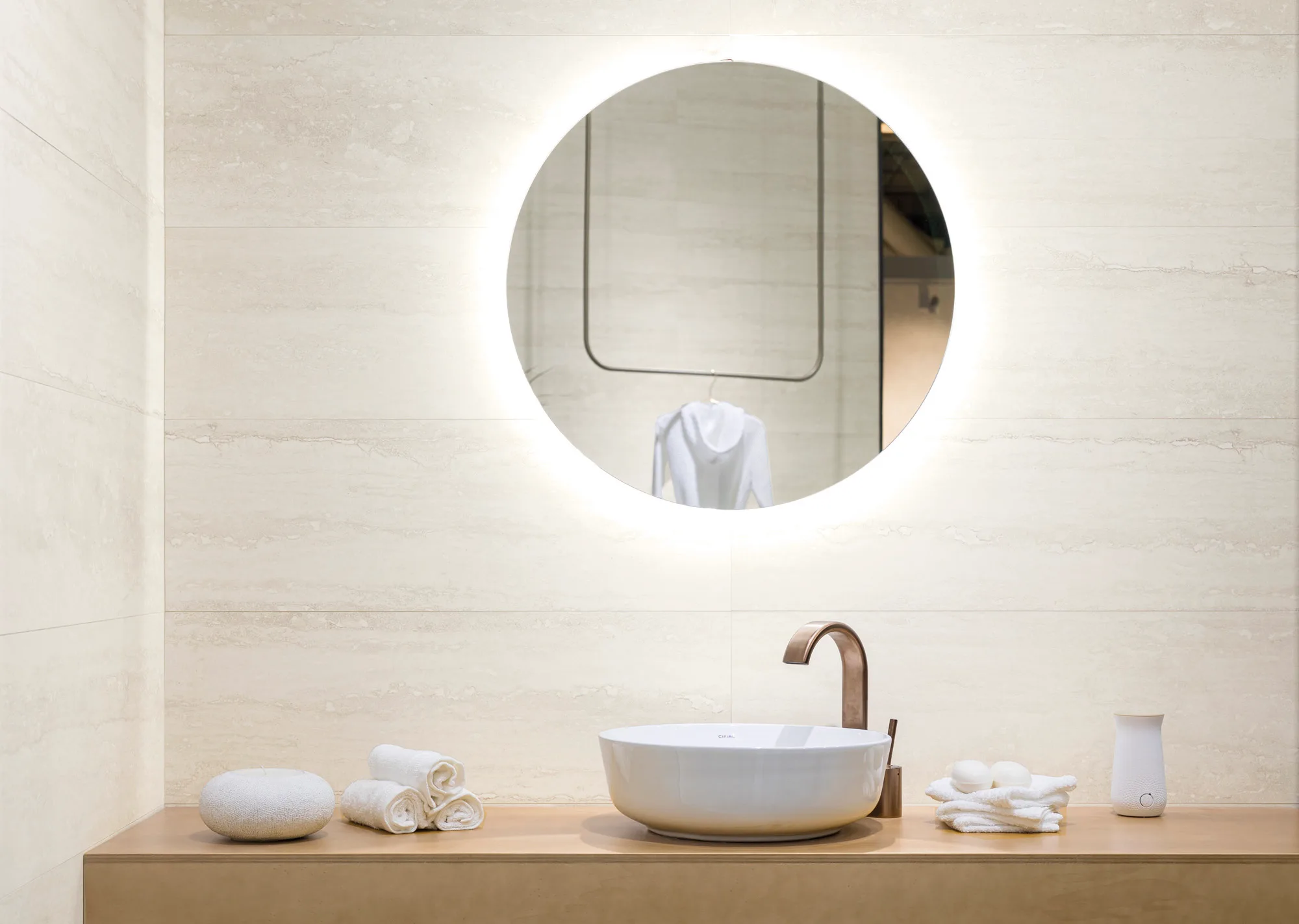 Cersaie 2022 - Pure Travertine Ivory - Spa porm01 - R3255R