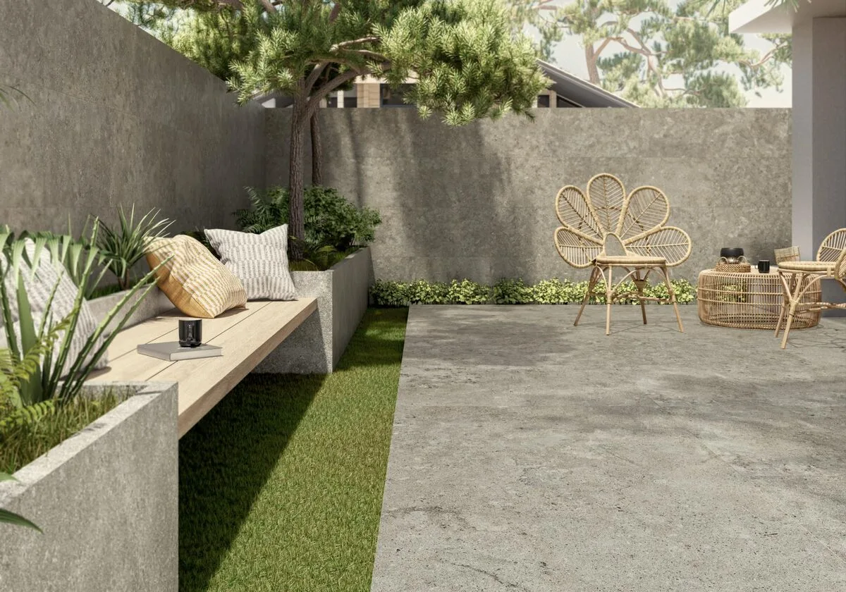 Alba Stone - Garden and terrace with grey concrete look flooring, Pamesa