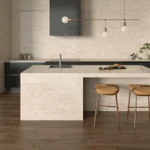 Taj collectie in een keuken met crème kwartsietlook