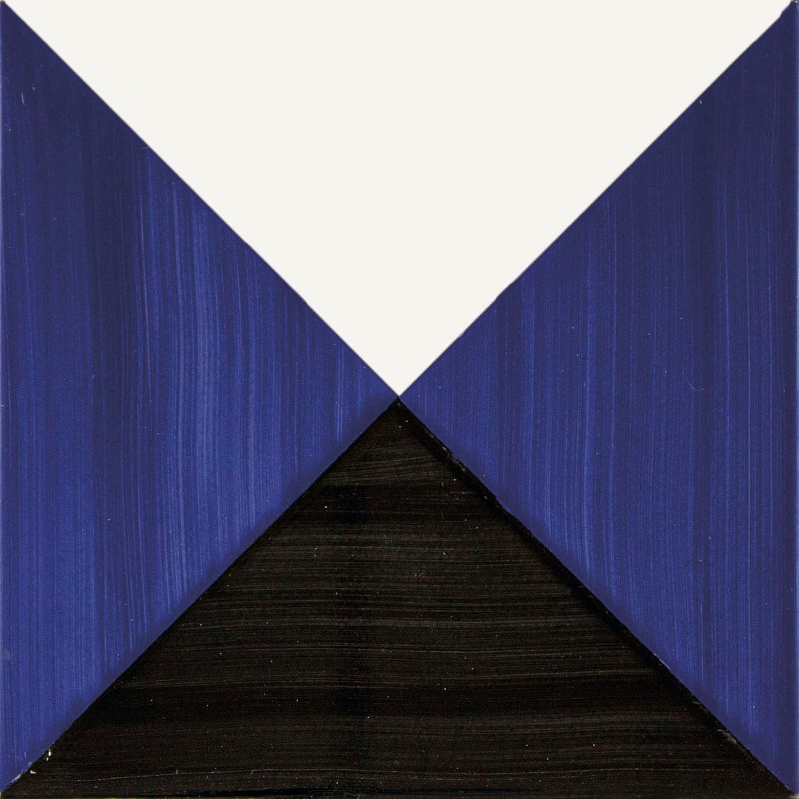 Tangram Pyramid Glossy